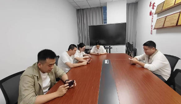 热血对决，王者加冕-yp街机公司首届电子竞技角逐圆满收官